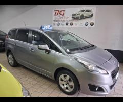 Peugeot 5008 1.6 hdi unico prop 7 posti 2015 - 12