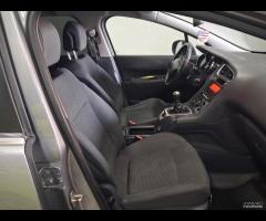 Peugeot 5008 1.6 hdi unico prop 7 posti 2015 - 16