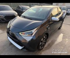 Toyota Aygo 1.0 VVT-i 72 CV 5 porte x-play