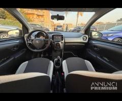 Toyota Aygo 1.0 VVT-i 72 CV 5 porte x-play - 7