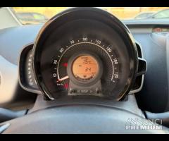 Toyota Aygo 1.0 VVT-i 72 CV 5 porte x-play - 11