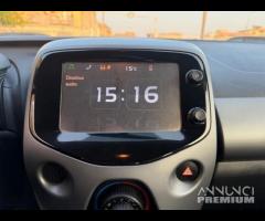 Toyota Aygo 1.0 VVT-i 72 CV 5 porte x-play - 13