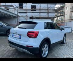 Audi Q2 TDI Stronic Identity Black - 6
