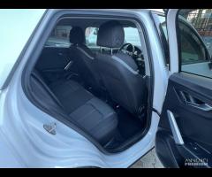 Audi Q2 TDI Stronic Identity Black - 12