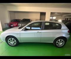 Alfa Romeo 147 1.9 JTD (120) 5 porte Moving - 9