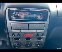 Alfa Romeo 147 1.9 JTD (120) 5 porte Moving - 14