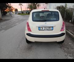 Lancia Ypsilon 1.2 Argento anno 2005 - 6