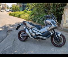 Honda X-ADV 750 anno 2019 . 18 mila km