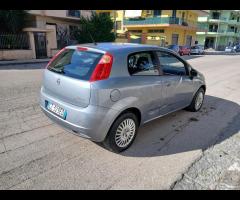 Fiat Grande Punto 1.4 Starjet 16V 3 porte Dynamic