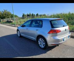 Volkswagen Golf 1.6 TDI 5p. Highline BlueMotion - 6