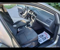Volkswagen Golf 1.6 TDI 5p. Highline BlueMotion - 8