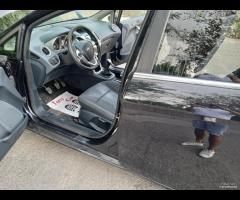 Ford Fiesta 1.4 TDCi 5p. Modello Titanium - 10