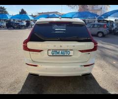 Volvo XC60 D5 AWD Geartronic Kinetic - 6