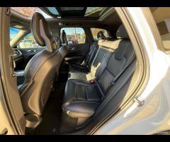 Volvo XC60 D5 AWD Geartronic Kinetic - 15