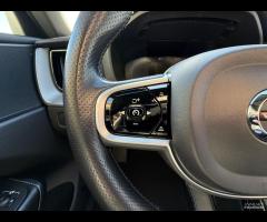 Volvo XC60 D5 AWD Geartronic Kinetic - 20