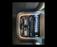 Volvo XC60 D5 AWD Geartronic Kinetic - 26