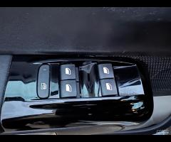 Citroen C3 HDi Shine Pack Tetto nero Retroc Keyles - 15