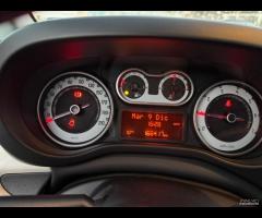 Fiat 500L 1.6 Multijet 105 CV Trekking Bicolore 16 - 17