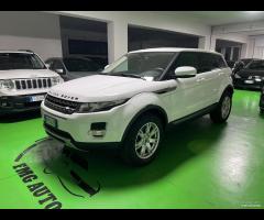 Land Rover Range Evoque 2.2 TD4 5p. Pure