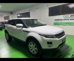 Land Rover Range Evoque 2.2 TD4 5p. Pure