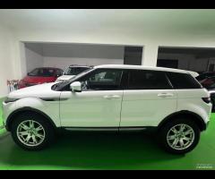 Land Rover Range Evoque 2.2 TD4 5p. Pure - 9