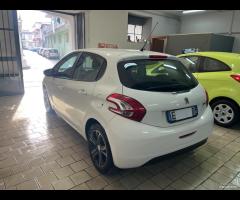 Peugeot 208 5p. GPL scadenza 2035