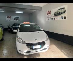 Peugeot 208 5p. GPL scadenza 2035
