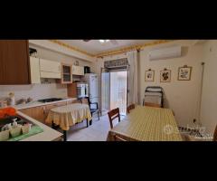 Appartamento con terrazza e garage a Riposto