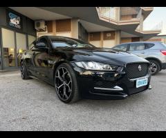 Jaguar XE 2.0 D Turbo aut. R-Sport - 9