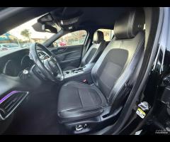 Jaguar XE 2.0 D Turbo aut. R-Sport - 11