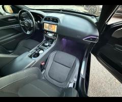 Jaguar XE 2.0 D Turbo aut. R-Sport - 23