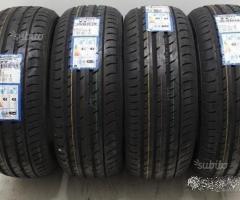 Gomme 225 55 17 Toyo nuove