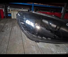 Faro Anteriore Destro Xenon Per Volkswagen Golf 6