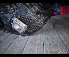 Faro Anteriore Destro Xenon Per Volkswagen Golf 6 - 24