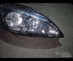 Faro Anteriore Destro Per Peugeot 308 2015
