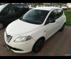 LANCIA - Ypsilon - 1.2 69 CV 5p. Gold - NEOPATENTA