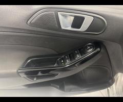 Ford Fiesta 1.5 TDCi 75CV 5 porte Titanium - 10