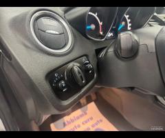 Ford Fiesta 1.5 TDCi 75CV 5 porte Titanium - 11
