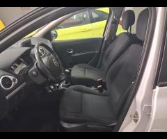 Renault Clio 1.5 dCi 90CV 5 porte unico prop 2012 - 11