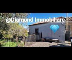 Casa singola con cantina e garage a Solicchiata