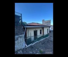 Casa singola con garage a Milo-Fornazzo