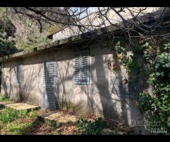 Soluzione singola con terreno a Macchia di Giarre