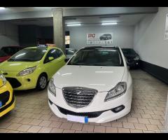 Lancia Delta 1.4 T-Jet 120 CV GPL platino 2014