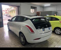 Lancia Delta 1.4 T-Jet 120 CV GPL platino 2014