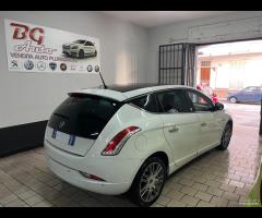 Lancia Delta 1.4 T-Jet 120 CV GPL platino 2014 - 6