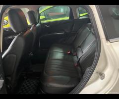 Lancia Delta 1.4 T-Jet 120 CV GPL platino 2014 - 11