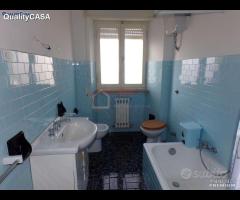 Trilocale con terrazzo in centro a Chiaravalle - 10