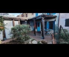 Casa abbinata con giardino periferia Chiaravalle