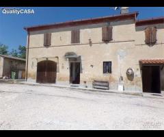 Casale buone condizioni a Monsano