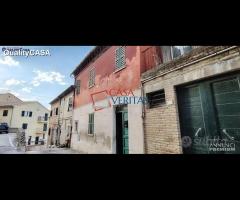 Casa abbinata con giardino Monte San Vito